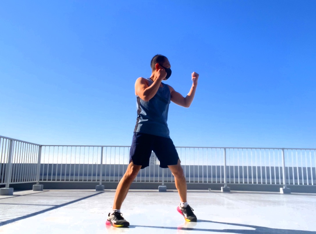 ボディコンバット,レスミルズ,レスミルズインストラクター,ボディコンバット93,ウォーミングアップ上半身,ポイント